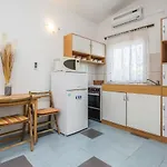 With Parking Space - 20233 Appartement Vir