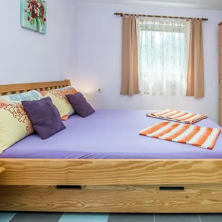 Apartment With Parking Space - 20233